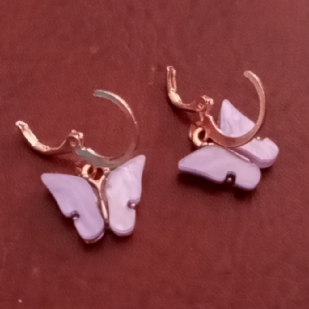 •🦋Tiny Butterfly Earring Set - Picture 6 of 6